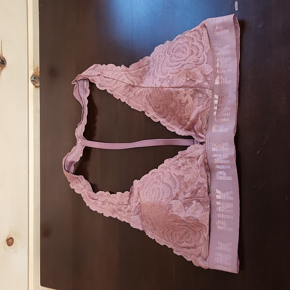 Padded t back pink lace bra